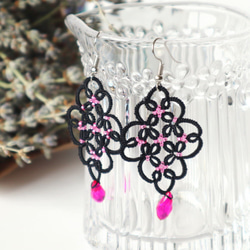 OYA tatting lace earrings [ARABESQUE] Black & Pink 第1張的照片