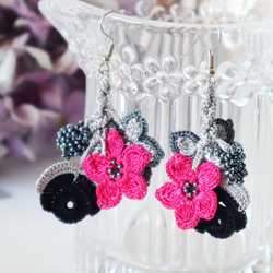 OYA crochet earrings [BIJOU] Black & Pink 第1張的照片