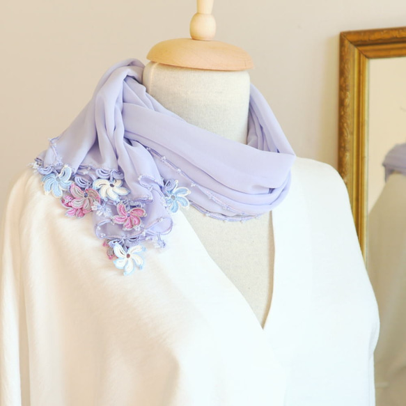 [Resale] OYA crochet chiffon shawl [WINDMILL] Pale Iris 第3張的照片