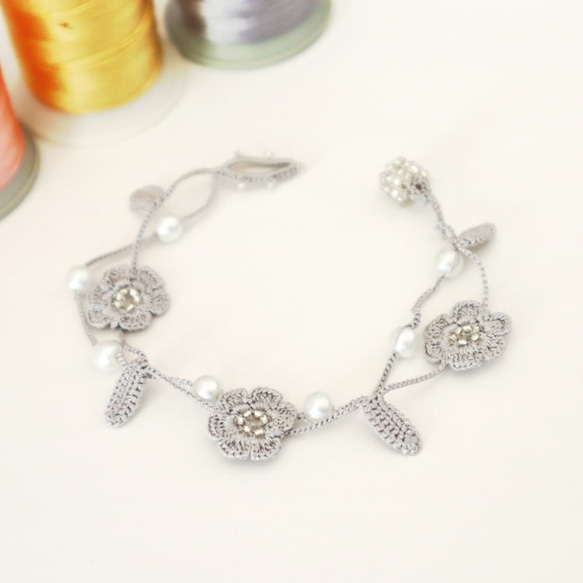 OYA crochet bracelet [MARY Pearl] Light Gray 第2張的照片