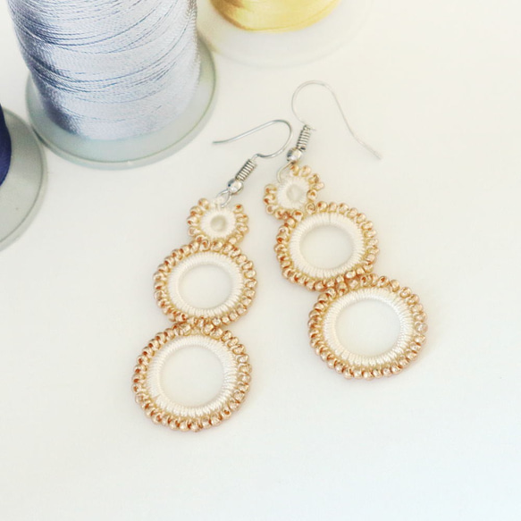 OYA crochet earrings [RING] White & Gold 第2張的照片