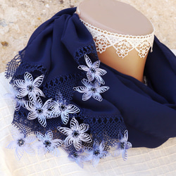 [Made to order] OYA Needlelace chiffon shawl [STELLA] Navy 第7張的照片