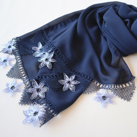 [Made to order] OYA Needlelace chiffon shawl [STELLA] Navy 第6張的照片