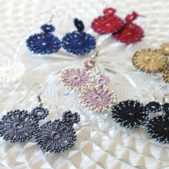 OYA crochet earrings [TAROT] Khaki & Silver 第3張的照片