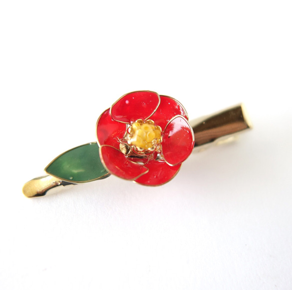 椿のヘアクリップ 5枚目の画像