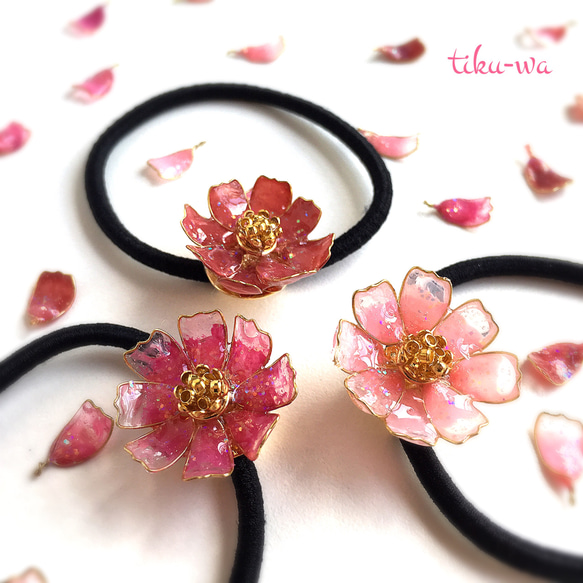 新作☆レジンヘアゴム コスモスの頃 コスモスのヘアゴム 秋 10月 誕生