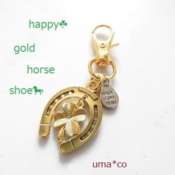 ＊charity★馬蹄とクローバーのゴールドキーホルダー～happy gold horse shoe 1枚目の画像