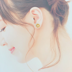 人氣No.1 Minimal ☆ Mizuhiki 花朵珍珠耳環 Minimal [金色] 第2張的照片
