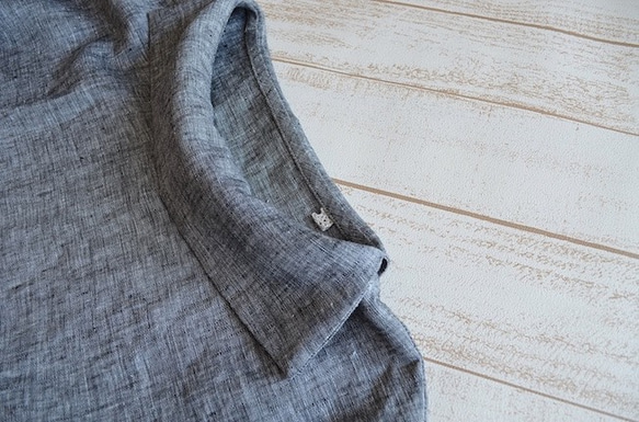 【受注制作】リネン　ロールカラーのバルーン袖ブラウス　カラーが選べる 8枚目の画像