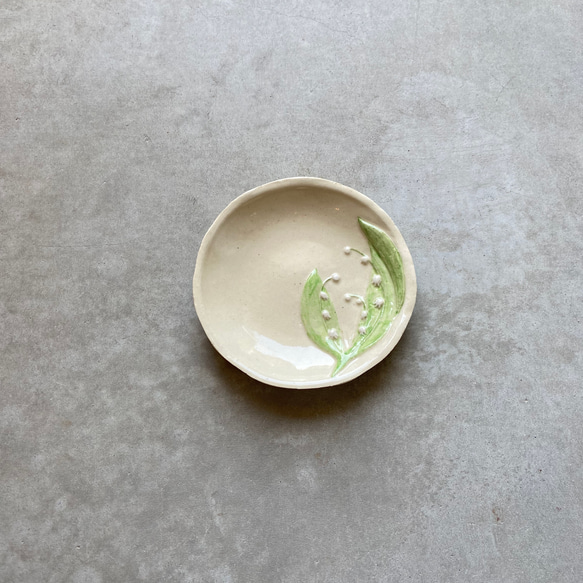 すずらん皿 （グリーン）10㎝ 2枚目の画像