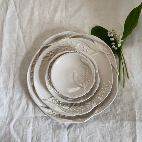 石黒美佐緒　すずらん　皿 すずらん皿 （しろ）15㎝ 小皿 石黒 美佐緒 通販 9331092