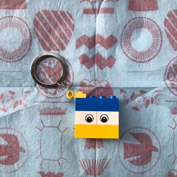 「眼睛車」鑰匙圈 黃 獅子 藍 車子 白 眼睛 寶箱 樂高 LEGO 組合 禮物 掛飾 第3張的照片