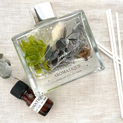 聖なる樹」パロサント 神秘の香木 自然な香り ガラスケースに（7本入り