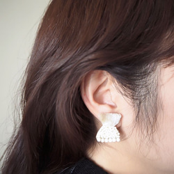 White Embroidery Earrings　ホワイトエンブロイダリーピアス・イヤリング 5枚目の画像