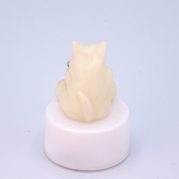 LEDキャンドルライト付き動物人形シリーズ「白猫＆サカナ」 6枚目の画像
