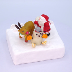 メリークリスマス　サンタとトナカイと雪だるまの粘土フォトスタンド ① 1枚目の画像