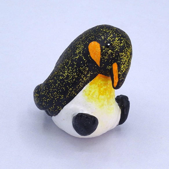 粘土人形のペンギンワールド　クリップ式メモスタンド　コウテイペンギン−2 6枚目の画像