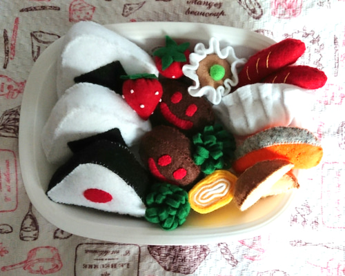 フェルトままごと フェルトお弁当 にこにこハンバーグセット おもちゃ