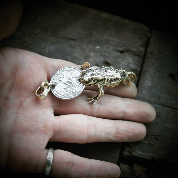 招財蟾蜍變體 墜飾 money toad pendant ( last one - while stocks last 第4張的照片