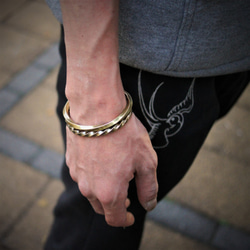 簡約螺旋 黃銅手環 concise_ spiral cuff bracelet 第3張的照片