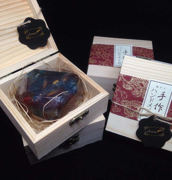 可以作為裝飾擺件的禮盒 － Senso傳家寶禮盒（紅寶石） 第1張的照片