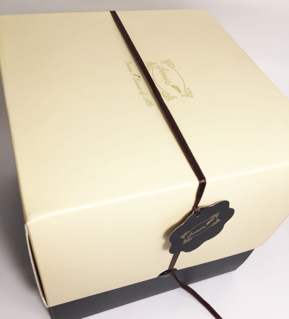 可以作為裝飾擺件，也可以自行切分「使用」的蛋糕－Senso蛋糕禮盒（愛是永恆） 第4張的照片
