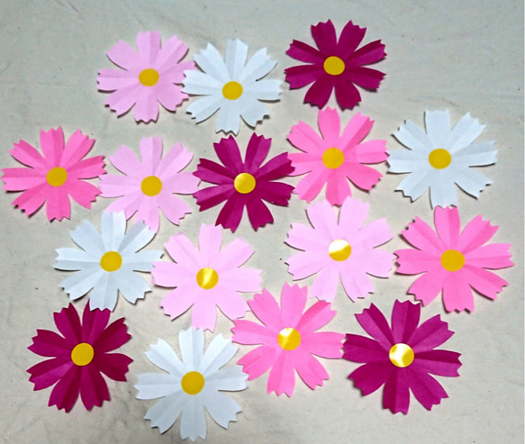 【額縁あり】秋桜(コスモス)の陶器作品 H】油彩画 池畠昇 作 1990年 秋桜 コスモス 額縁 - メルカリ