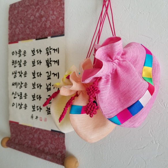 【送料込み】韓国 ポジャギ 生地 ３色セット(ピンク･オレンジ･オフホワイト) 3枚目の画像