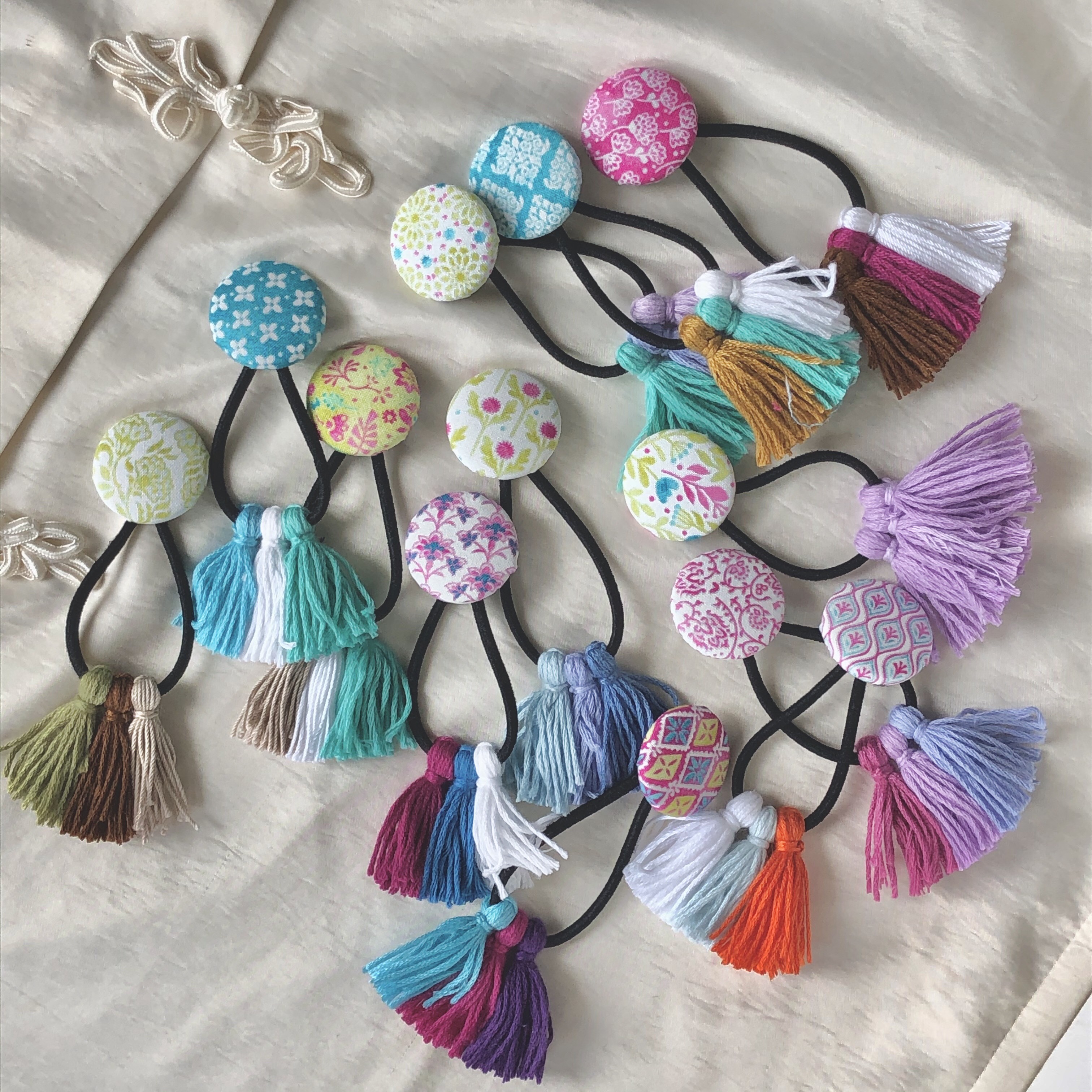 タッセルヘアゴム No.683 エスニックなおめかしタッセルヘアゴム