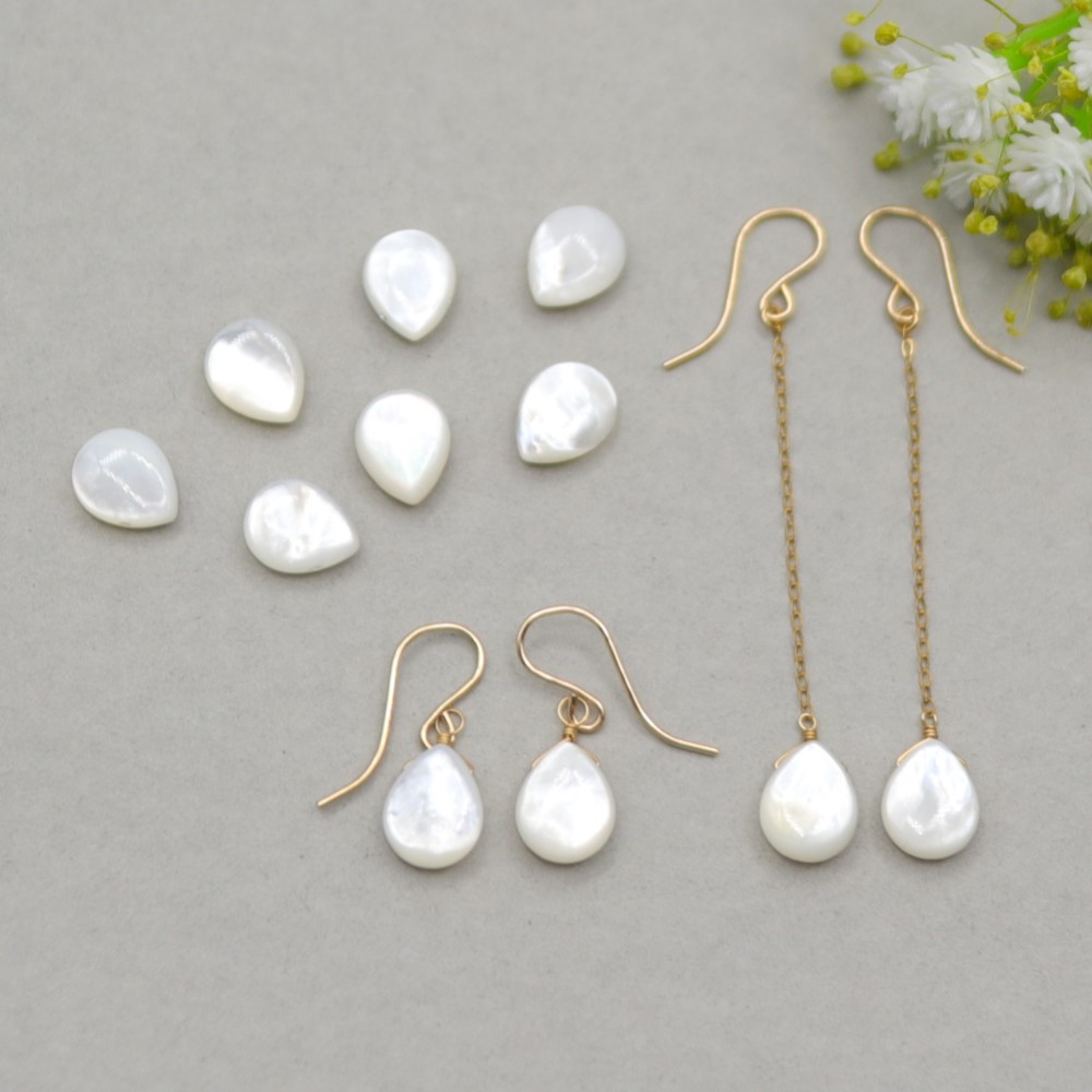 【ピアス・イヤリング】ありのままを包み込む光＊白蝶貝ペアシェイプカット（小）＊14KGF