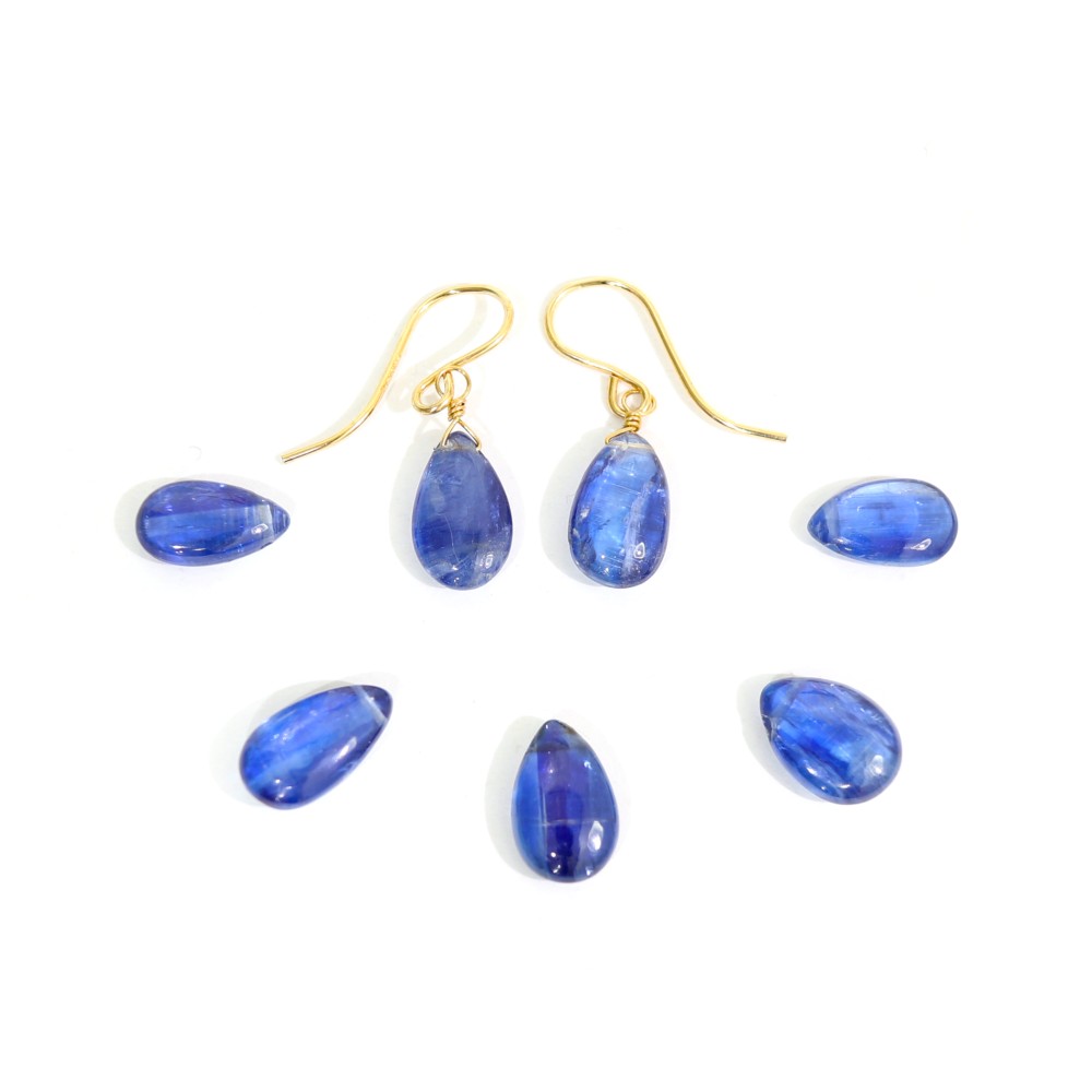 【ピアス・イヤリング】迷いを越えて前へ進む＊カイヤナイトペアシェイプカット（中）＊14KGF