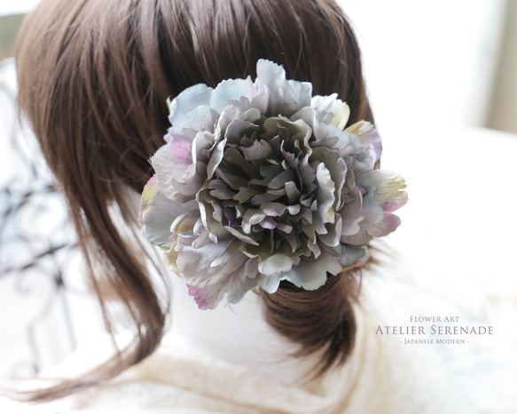 Floral headdress 第1張的照片