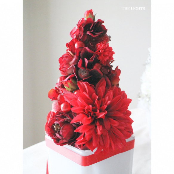 [完売しました]華やかデコレーション♡真っ赤なクリスマスフラワーツリー 4枚目の画像