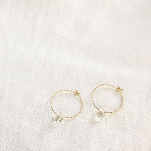 Herkimer Diamond Hooped Earrings ハーキマーダイヤモンドの縄目フープピアス　14KGF 2枚目の画像