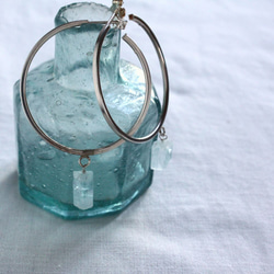 Rough Rock Aquamarine Hooped earrings アクアマリンの原石フープピアス　Silver 1枚目の画像