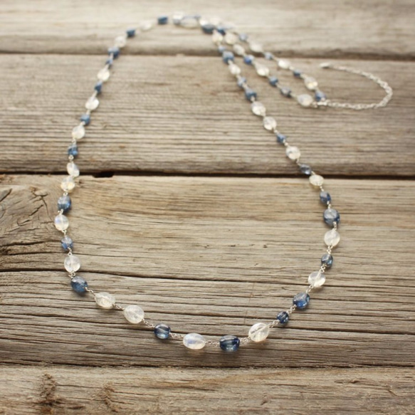 Blue Moon Stone & Kyanite Long Necklace 1枚目の画像