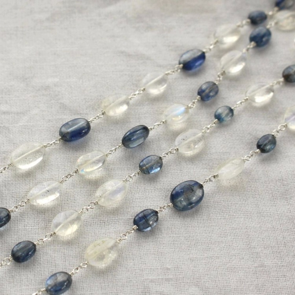 Blue Moon Stone & Kyanite Long Necklace 4枚目の画像