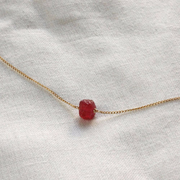 Rough Rock Ruby Necklace　　14KGF 3枚目の画像