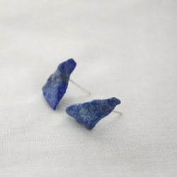 Rough Rock Lapislazulil Stud Pierce 1枚目の画像