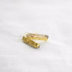 Scapolite pierced earrings w/ JapaneseLacquer, GoldLeaf 1枚目の画像