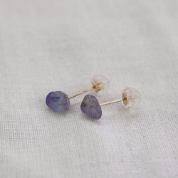 Rough Rock Tanzanite pierced earrings タンザナイトの原石ピアスＫ18　Ａ 5枚目の画像