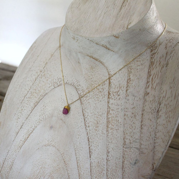 Unheated Ruby Necklace w/ JapaneseLacquer, GoldLeaf 3枚目の画像