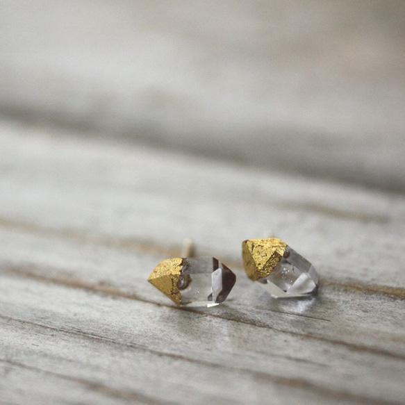 "漆塗り"ハーキマーダイヤモンドのどんぐりピアス Herkimer Diamonds Stud Earrings 3枚目の画像