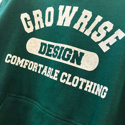 GROW RISE DESIGN　カレッジプリントパーカ（グリーン） 2枚目の画像