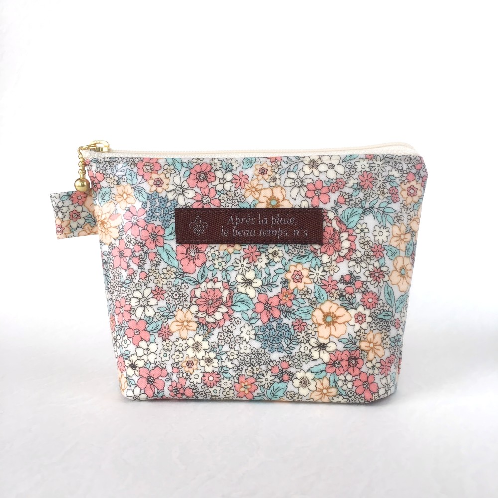 ラミネートのマチ付きポーチ ポーチ n*s style 通販 5076947｜Creema