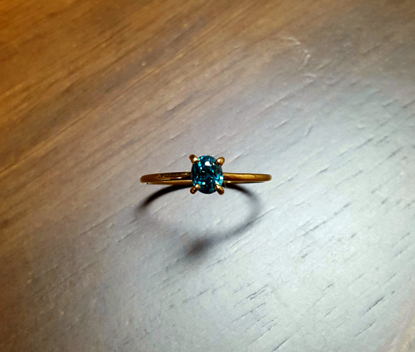 ◆1点もの◆天然石◆ ブルー ジルコン( blue zircon )・・gold ring・・K18YG・・ 2枚目の画像