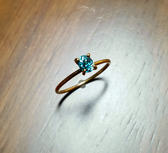 ◆1点もの◆天然石◆ ブルー ジルコン( blue zircon )・・gold ring・・K18YG・・ 3枚目の画像