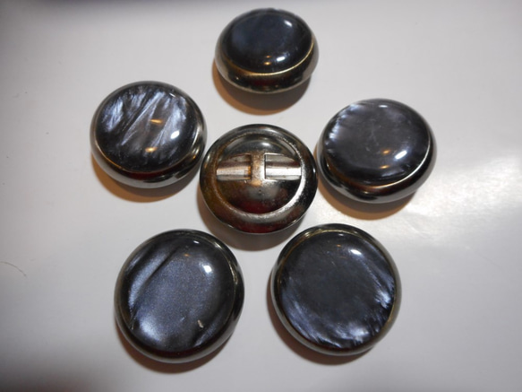 ボタン　パールグレー　2－9－11 3枚目の画像