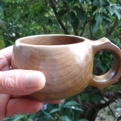 　朴の木の一木彫りコーヒーカップ 2枚目の画像