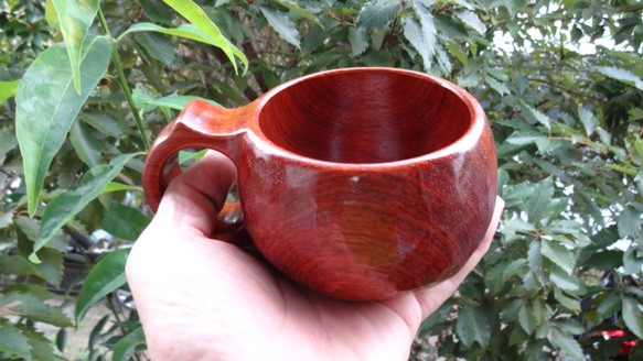 【美品】良岳氏作 木製コーヒーカップ けやき・花梨（2脚セット） 美品】良岳氏作 木製コーヒーカップ けやき・花梨（2脚セット